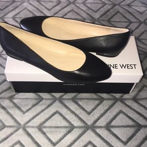 Nine West Black Leather Flats Size W 8.5